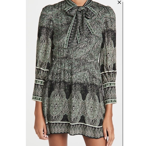 Host pick! Alice + Olivia Tanisha Flare dress with neck tie - Picture 4 of 9